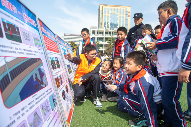 浙江杭州：鐵路安全知識課進(jìn)校園